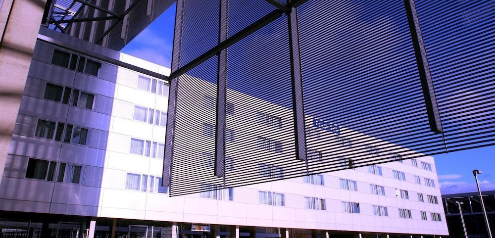 Tulip Inn Hotel Duesseldorf Arena Bagian luar foto
