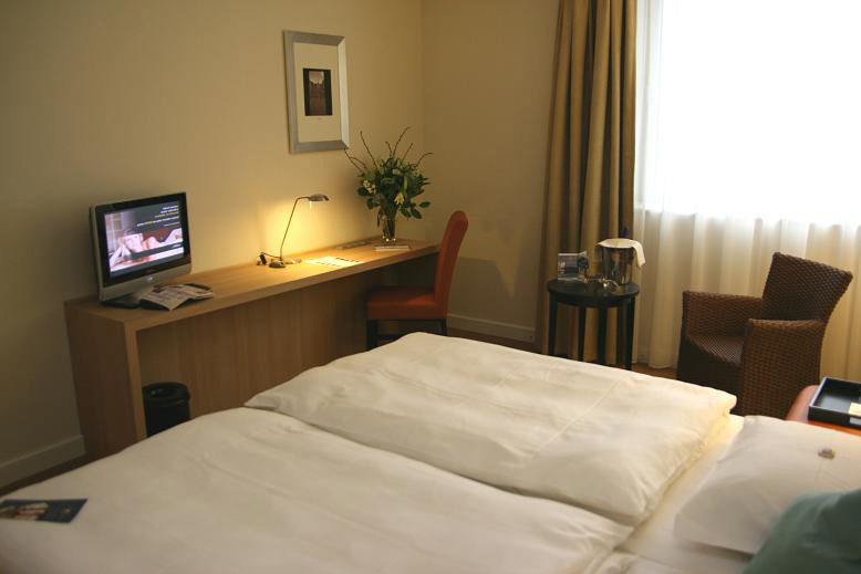 Tulip Inn Hotel Duesseldorf Arena Ruang foto
