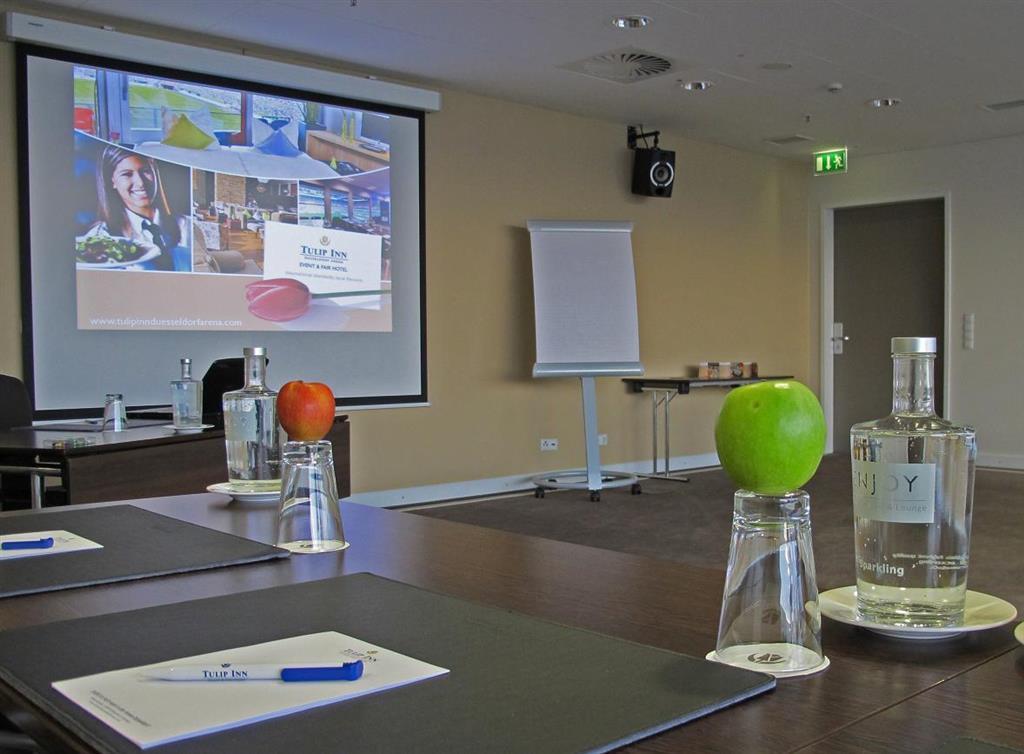 Tulip Inn Hotel Duesseldorf Arena Bagian luar foto
